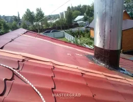 Устранение распространенных проблем с кровлей: от протечек до повреждений